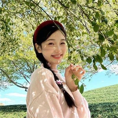 倾斜海报